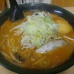 味噌オロチョン　(辛口)(北海道らーめん 味源 八王子店)