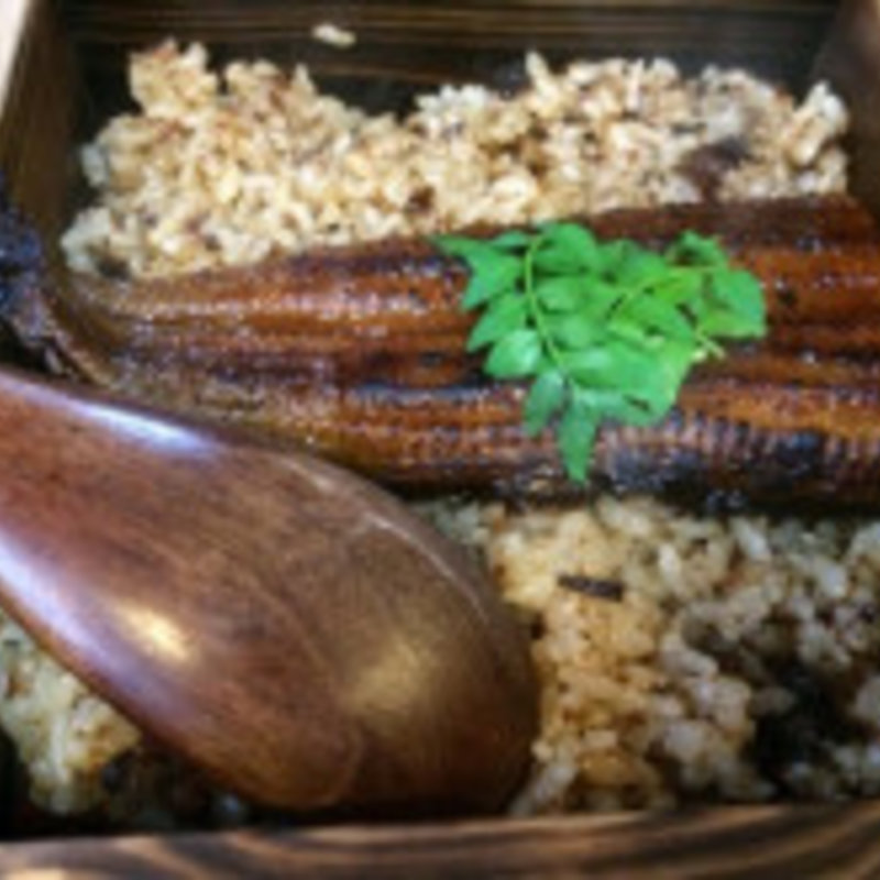 鰻(十二段家 花見小路店 （じゅうにだんや）)