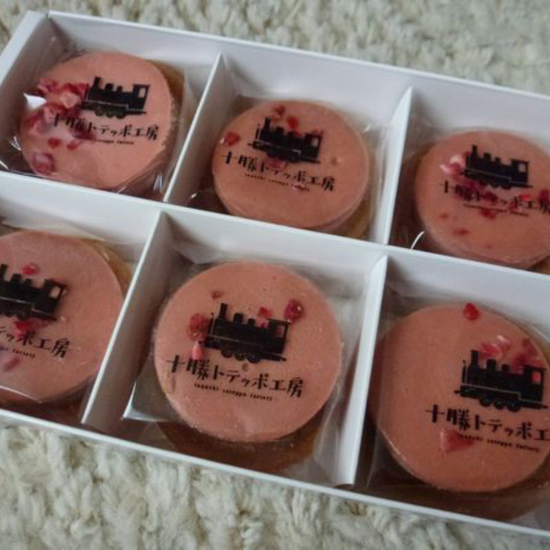 ナチュラルチーズケーキ（いちごミルク）(十勝トテッポ工房)