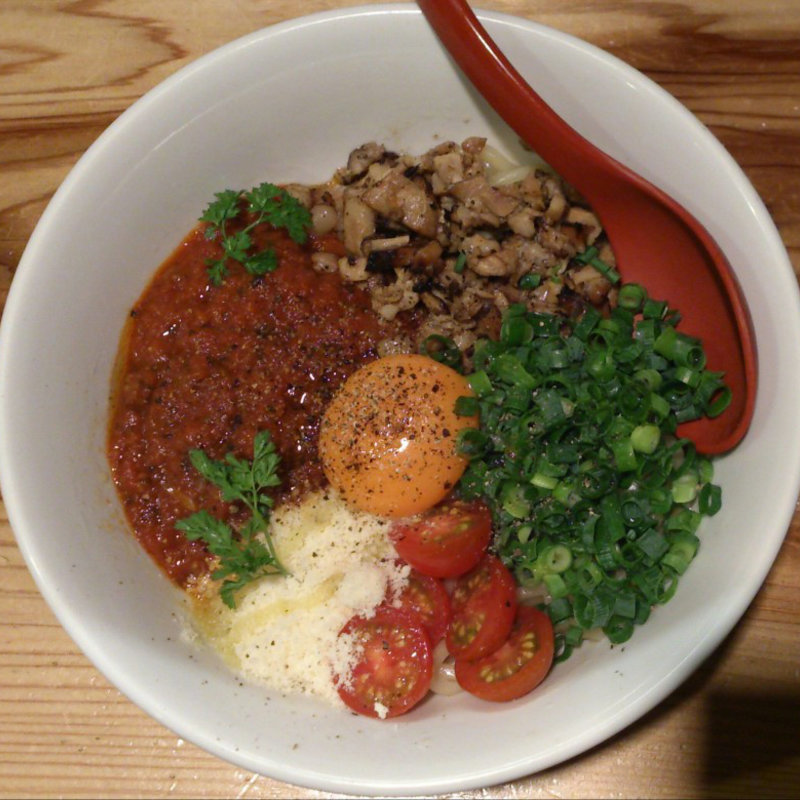 トマトまぜラーメン（太麺）(十夢)