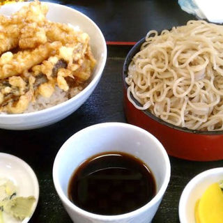 イカ天丼セットとざる蕎麦のセット(千葉大巌寺　やぶ久)
