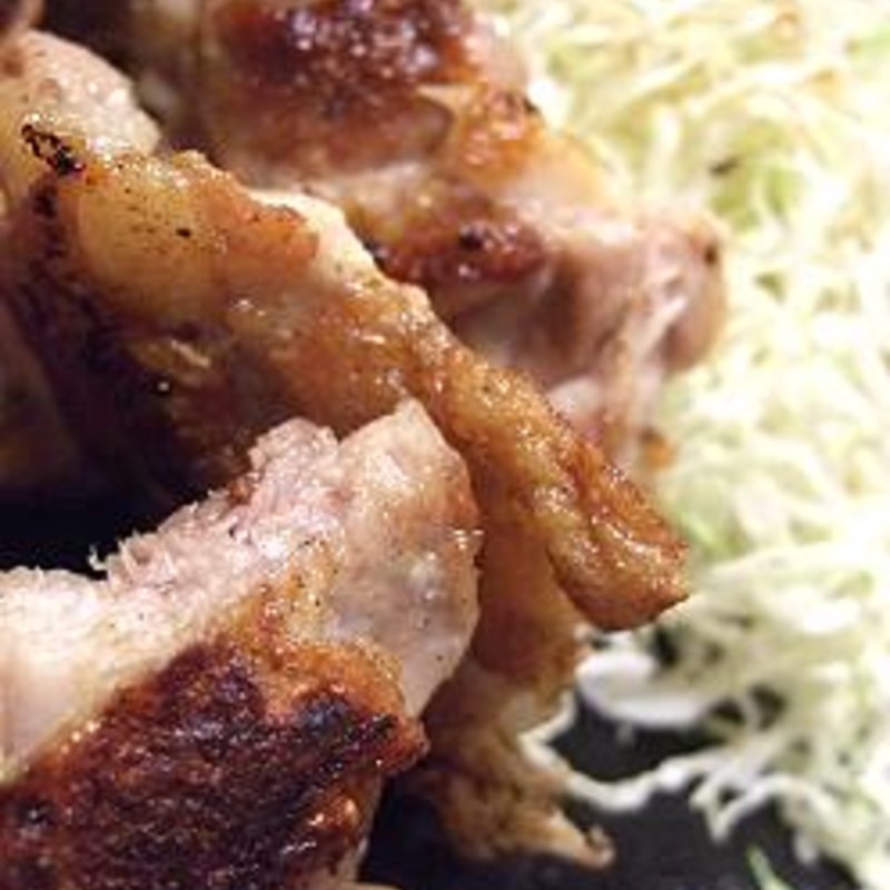 さくらぢどりのモモ焼き(一番星 香椎参道本店)