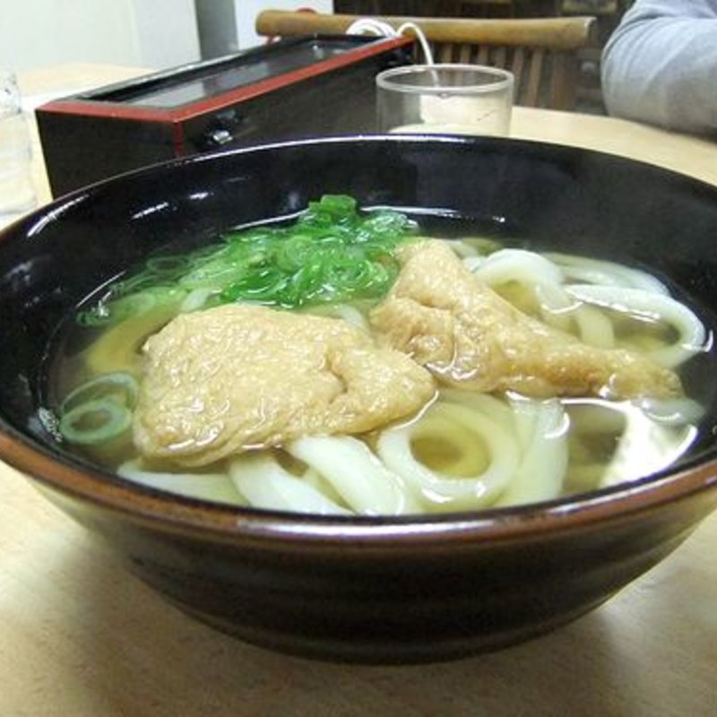 きつねうどん(博多さぬきうどん 渡辺通店)
