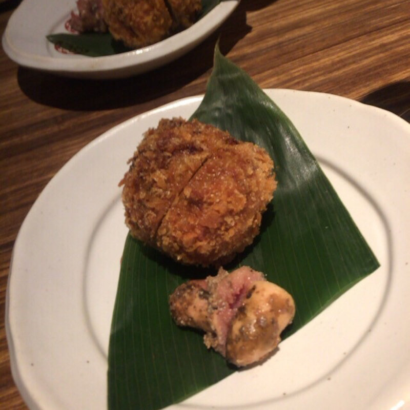 塩メンチ＆自家製明太子の炙り添え(博多ほたる 西中洲本店)