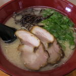 博多らぁめん(博多らーめん よかろう門 西蒲田工場店)