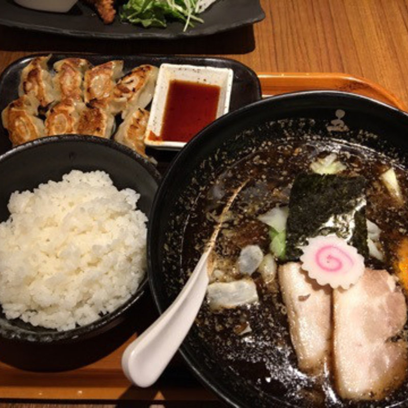 焦がし味噌麺+餃子セット(博多五行 名古屋ラシック店)