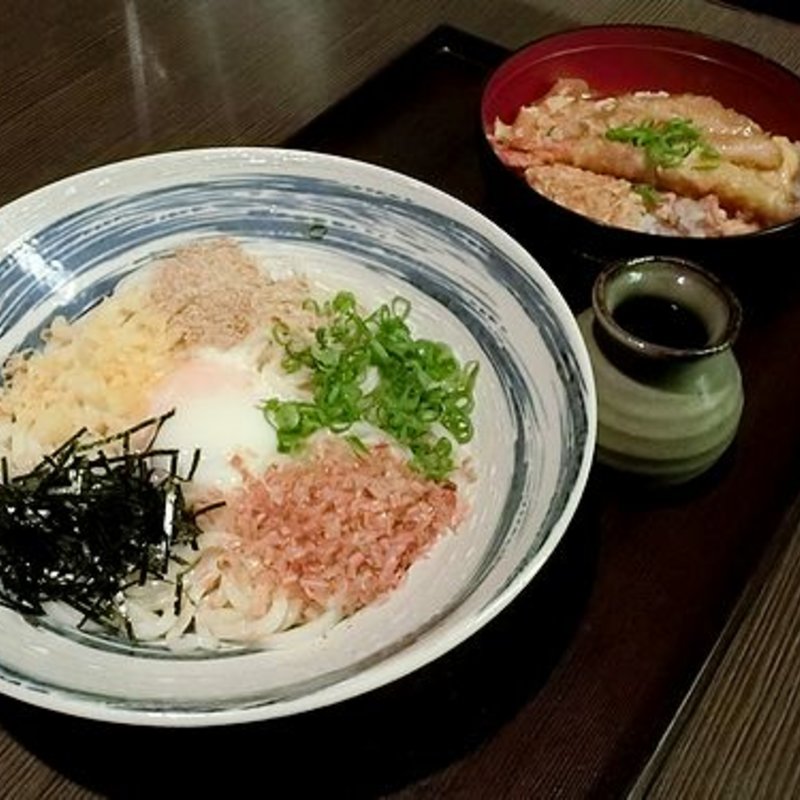 よくばり丼ぶっかけうどん(博多大福)