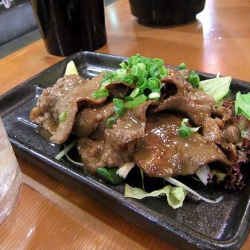 牛タン塩だれ炒め(博多漁家磯貝 しらすくじら 博多駅前店)