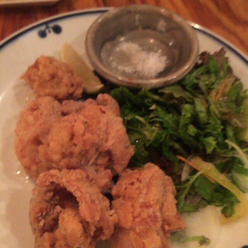 地鶏の唐揚げ(博多炉端 魚男)