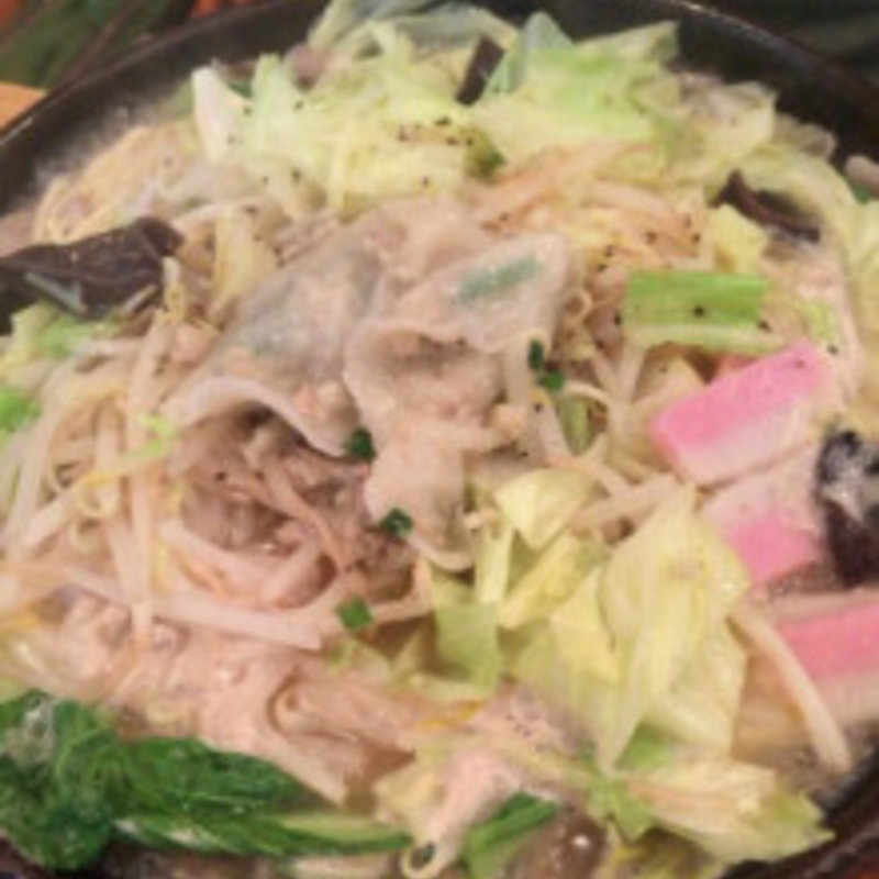 炊き餃子入り池ちゃんぽん(博多炊き餃子　池ぽん)