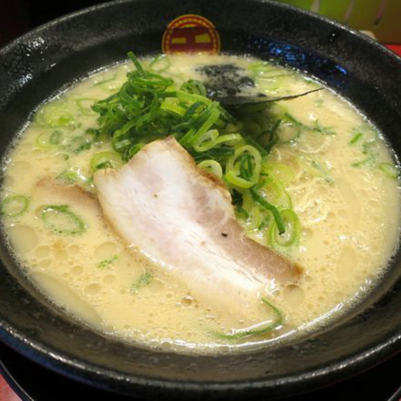 しろ(博多とんこつラーメンまるせん)