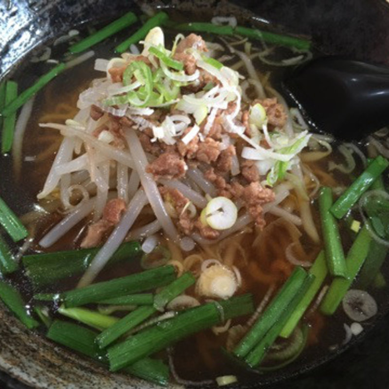 台湾ラーメンと卵かけご飯(台湾料理 百味鮮 興津店 （タイワンリョウリ ヒャクミセン）)