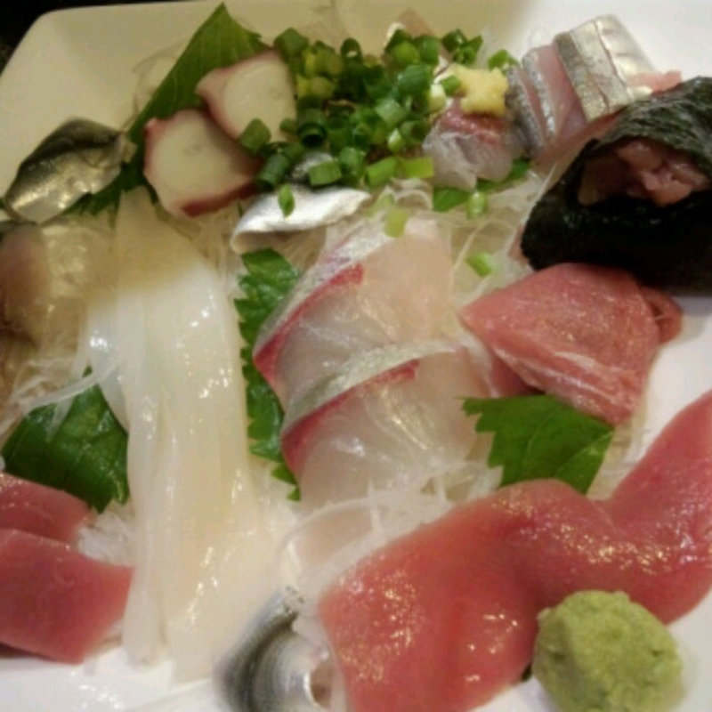 お刺身盛り合わせ(吉の)