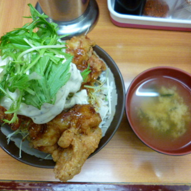 タルタルから揚げ丼(吉祥寺どんぶり （きちじょうじどんぶり）)