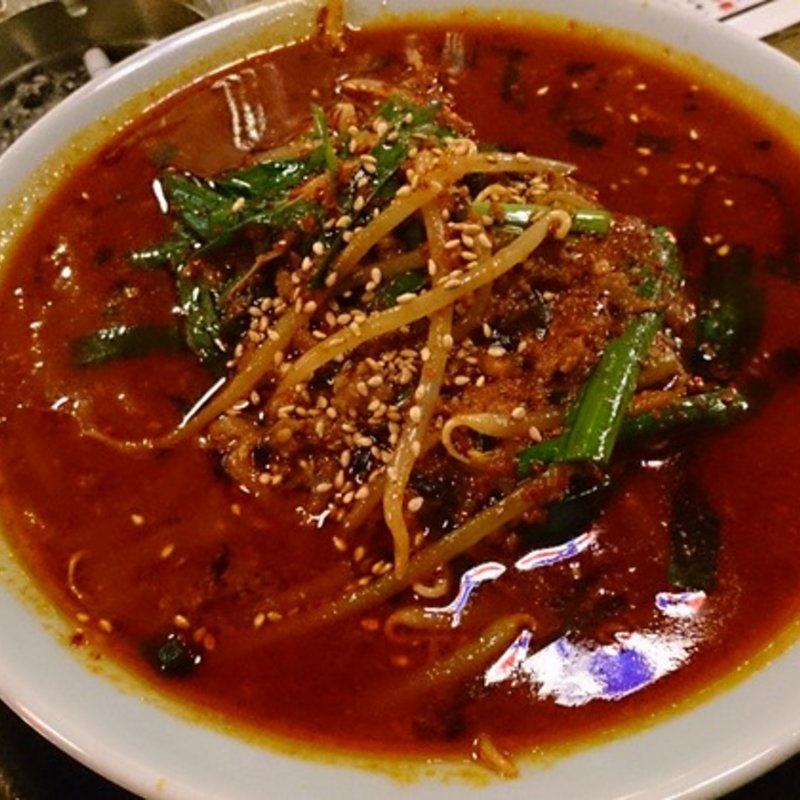 激辛味噌ラーメン(名物東京やきとん 長野本店 )