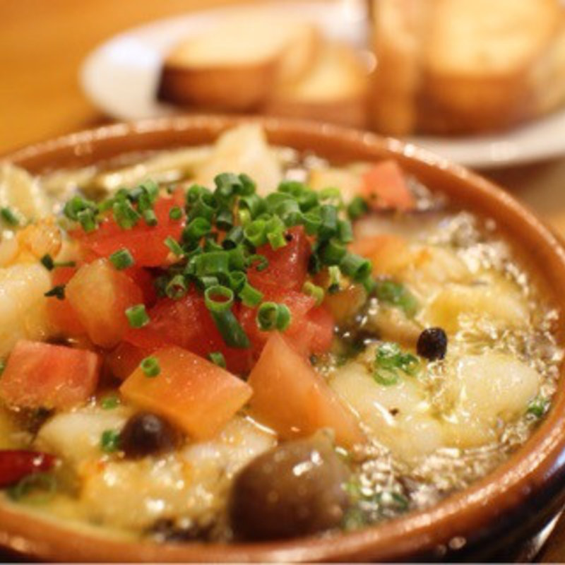 ぷりぷり海老のアヒージョ(やきとんひなた 板橋店)