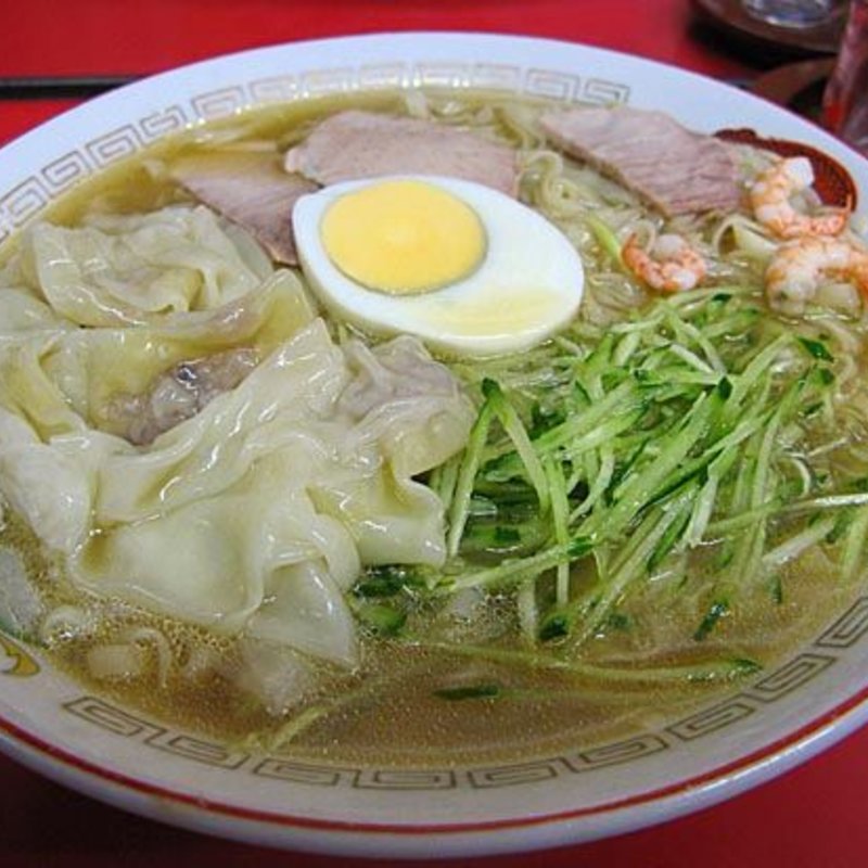冷麺ワンタン入り大大(呉龍 )