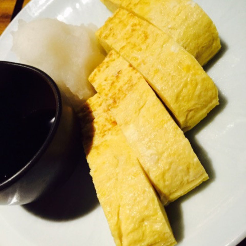 出し巻きたまご(味み亭 （あじみてい）)