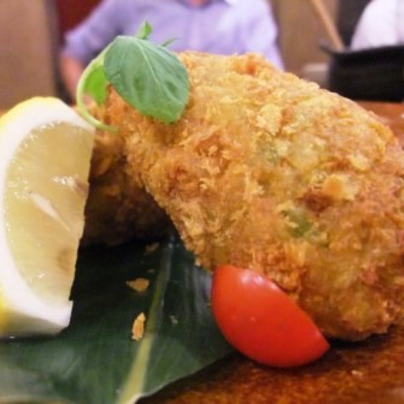 名物・カマンベールチーズ入りアボカドコロッケ(和っか （ワッカ）)