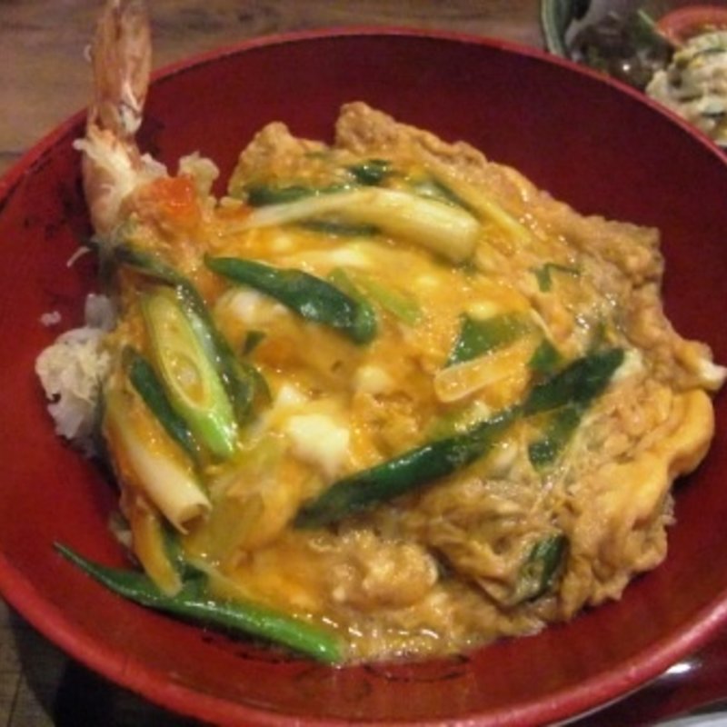 天とじ丼とあったかい蕎麦のセット(和とおそばとお酒 いおり)