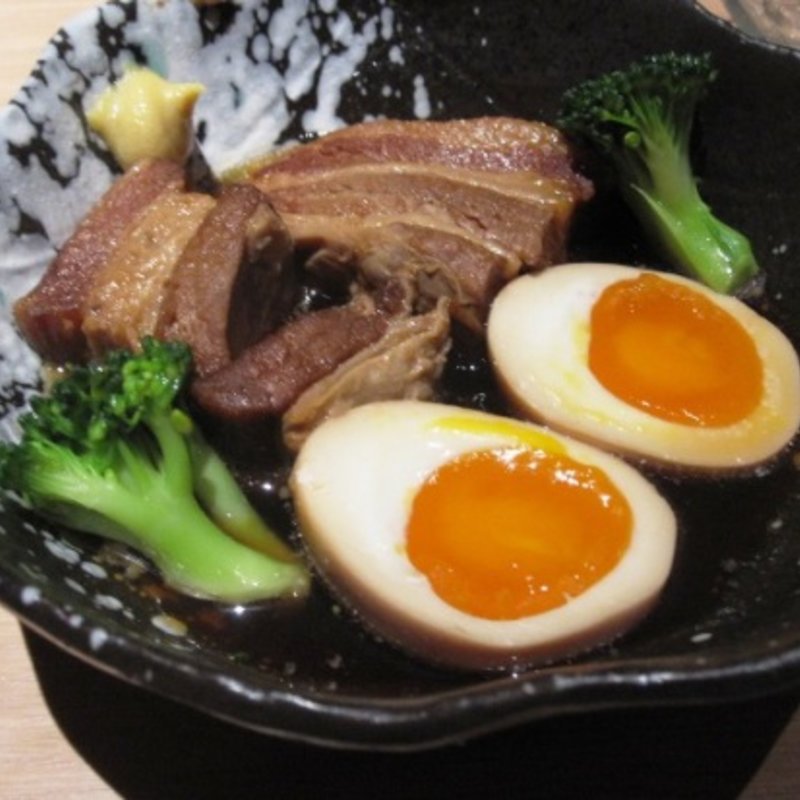 豚の角煮(和と酒 馬乃屋 （わとさけ うまのや）)