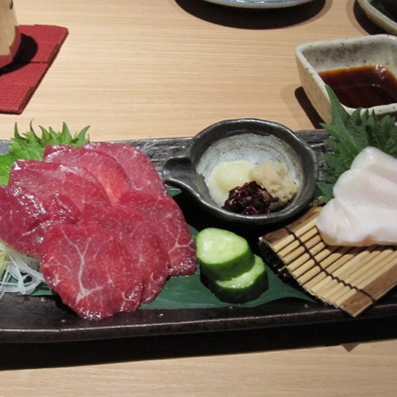 馬刺し(和と酒 馬乃屋 （わとさけ うまのや）)