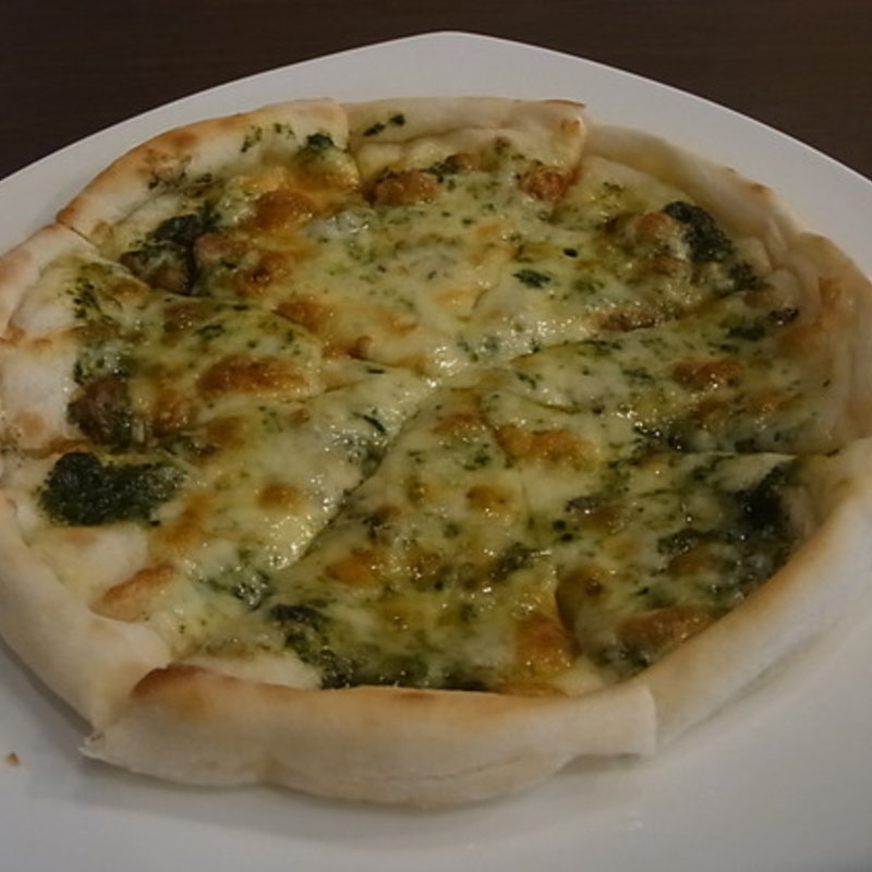 4種のチーズピザ(和モダンカフェ )