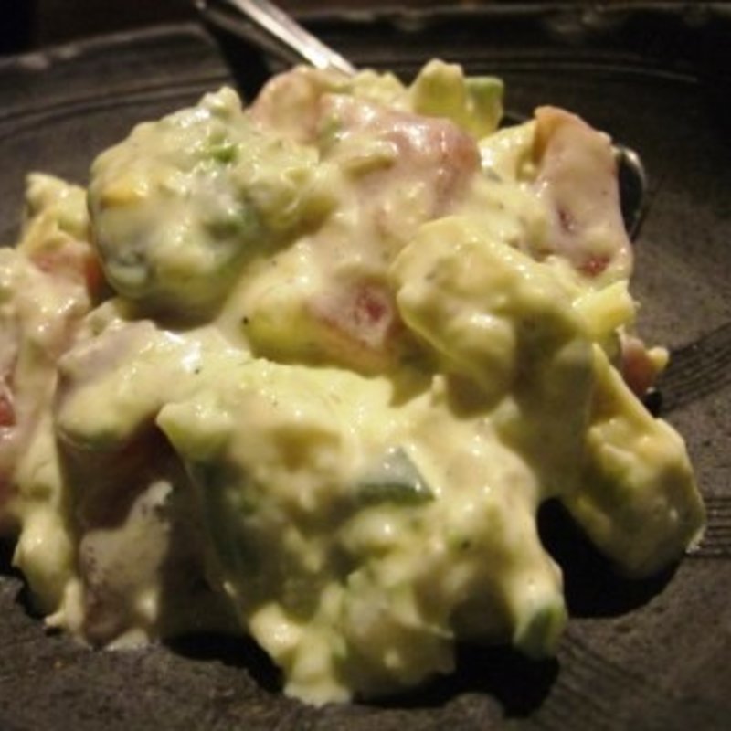 マグロとアボカドのタルタルサラダ(和んば)