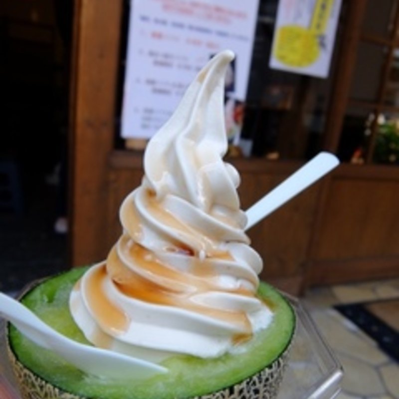 メロンそのままシャーベットオンザ栗薫ソフト(和栗や )