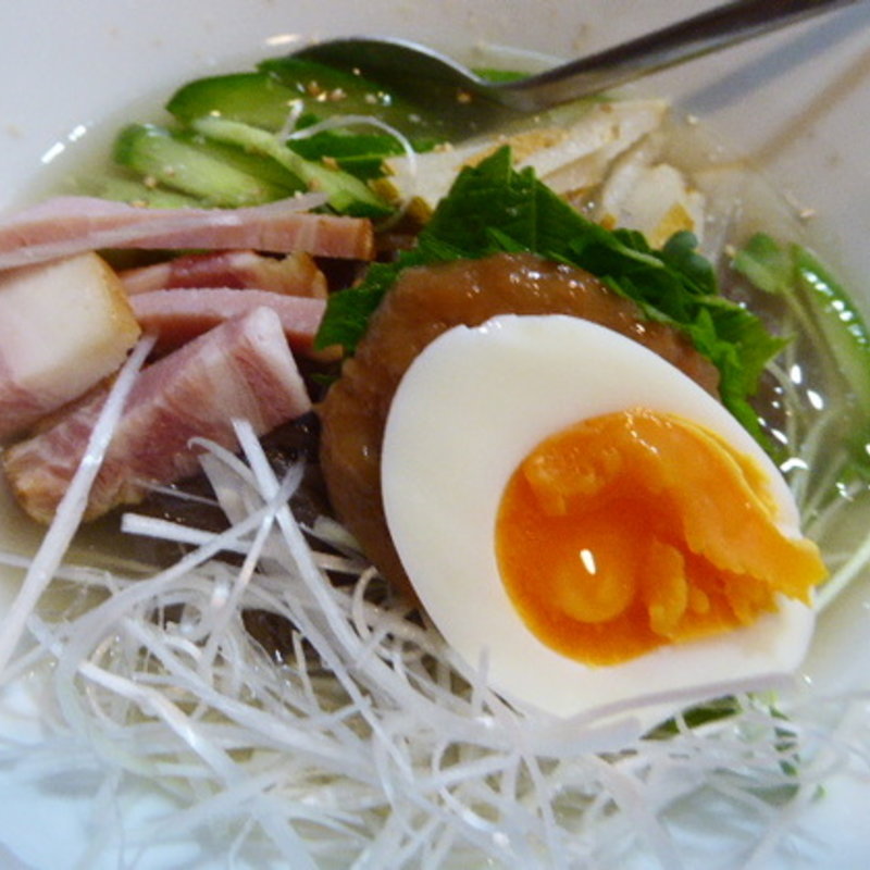 梅シソ冷麺(和牛焼肉　犇和)