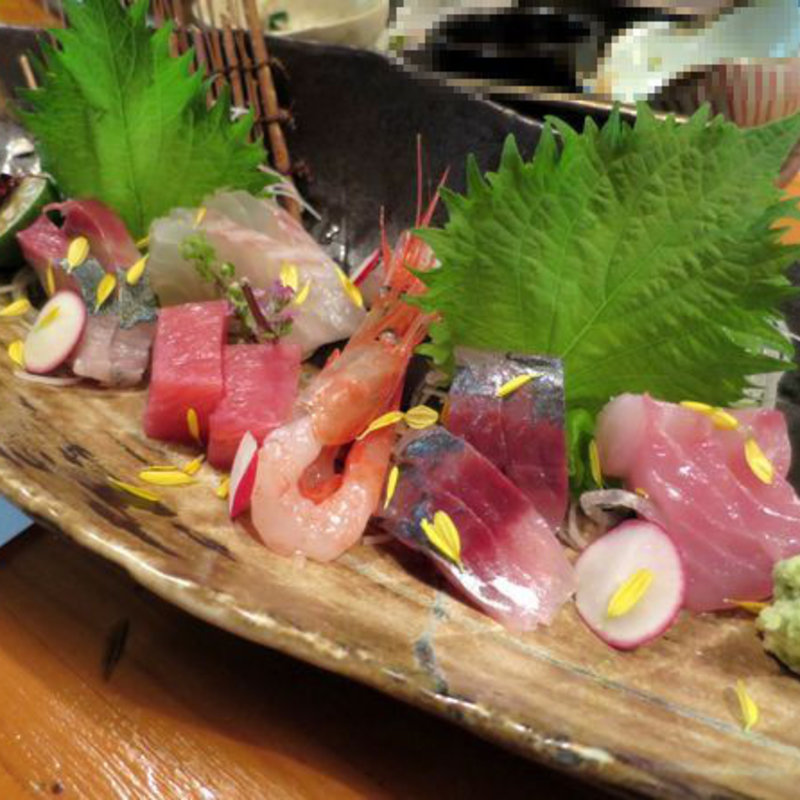 本日のお造り盛り合わせ(おのろじ)