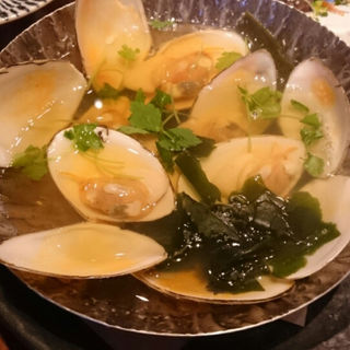 白貝の酒蒸し(和食と立喰い寿司 ナチュラ)