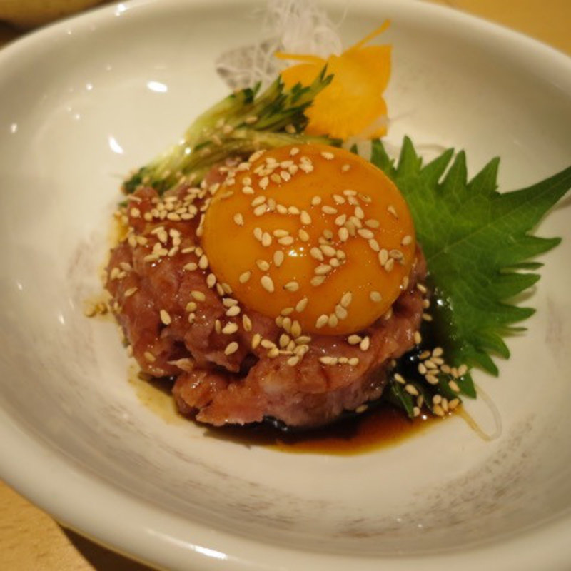 まぐろのユッケ(哉吉 )