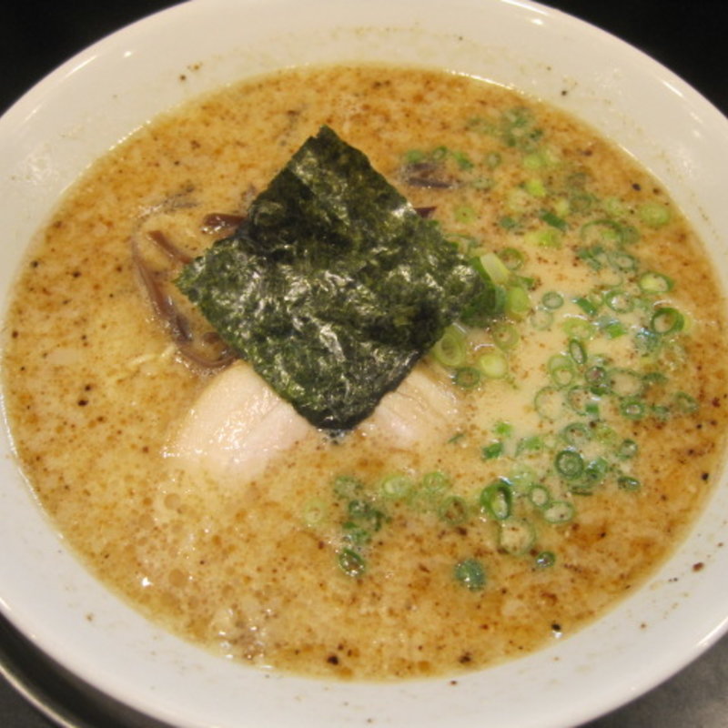 豚骨醤油ラーメン(哲麺 大学病院前店 )