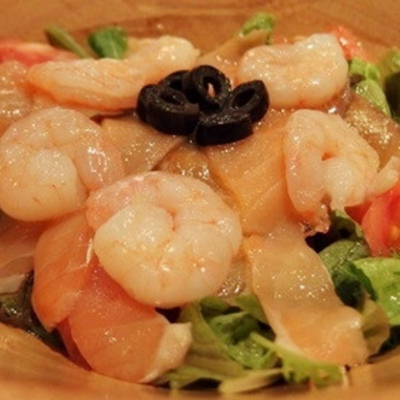 スモークサーモンとぷりぷりエビのサラダ(喃風池袋駅前店 （南風 なんぷう）)