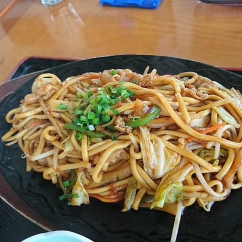 うちなー麺のソース焼きそば(喜瀬カントリークラブ　クラブハウスレストラン )