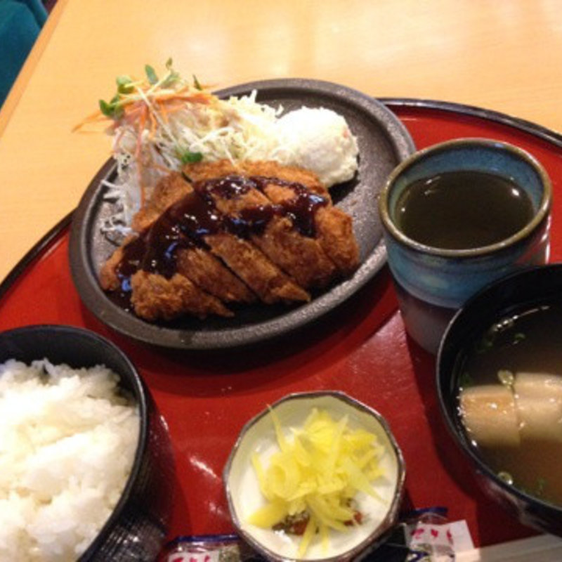 チキンカツ定食(喫茶ロマン)