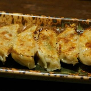 餃子(正式担担麺美食庁 四川辣麺)