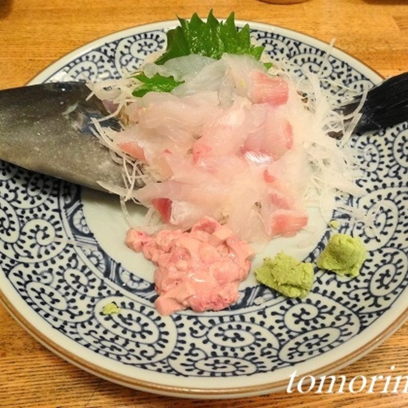 活天然　うまずらハギのお造り(地魚料理 みつはし )
