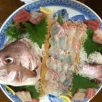 刺身盛り合わせ