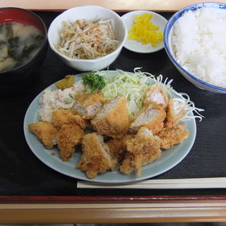 チキンカツ定食(埼玉屋)