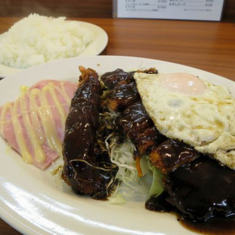 Wランチ（エビ・トンカツ・ハム・目玉焼き）(マルヤ食堂 塚本店)