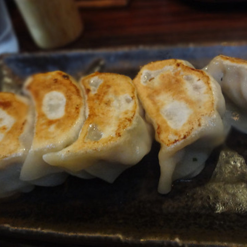 餃子(塩らー麺 本丸亭 横浜元町店)