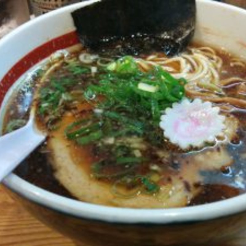 醤油らーめん(塩元帥 本店 （しおげんすい）)