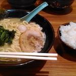 ラーメン+大盛ライス(壱角家 東船橋店 )