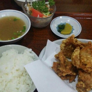 唐揚げ定食(夜来香)