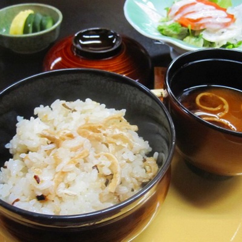 薄揚げ入りご飯(大むら)