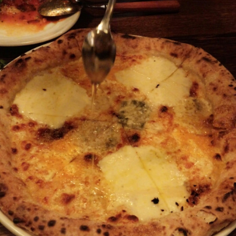 クアトロフォルマッジョ(大宮ワイン倶楽部 )