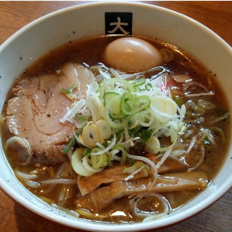 醤油らーめん+煮たまご(大島)