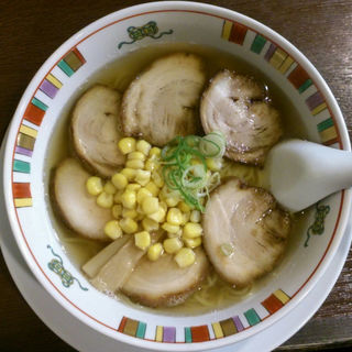 塩チャーシュー麺+コーン(中華そば 大文字)